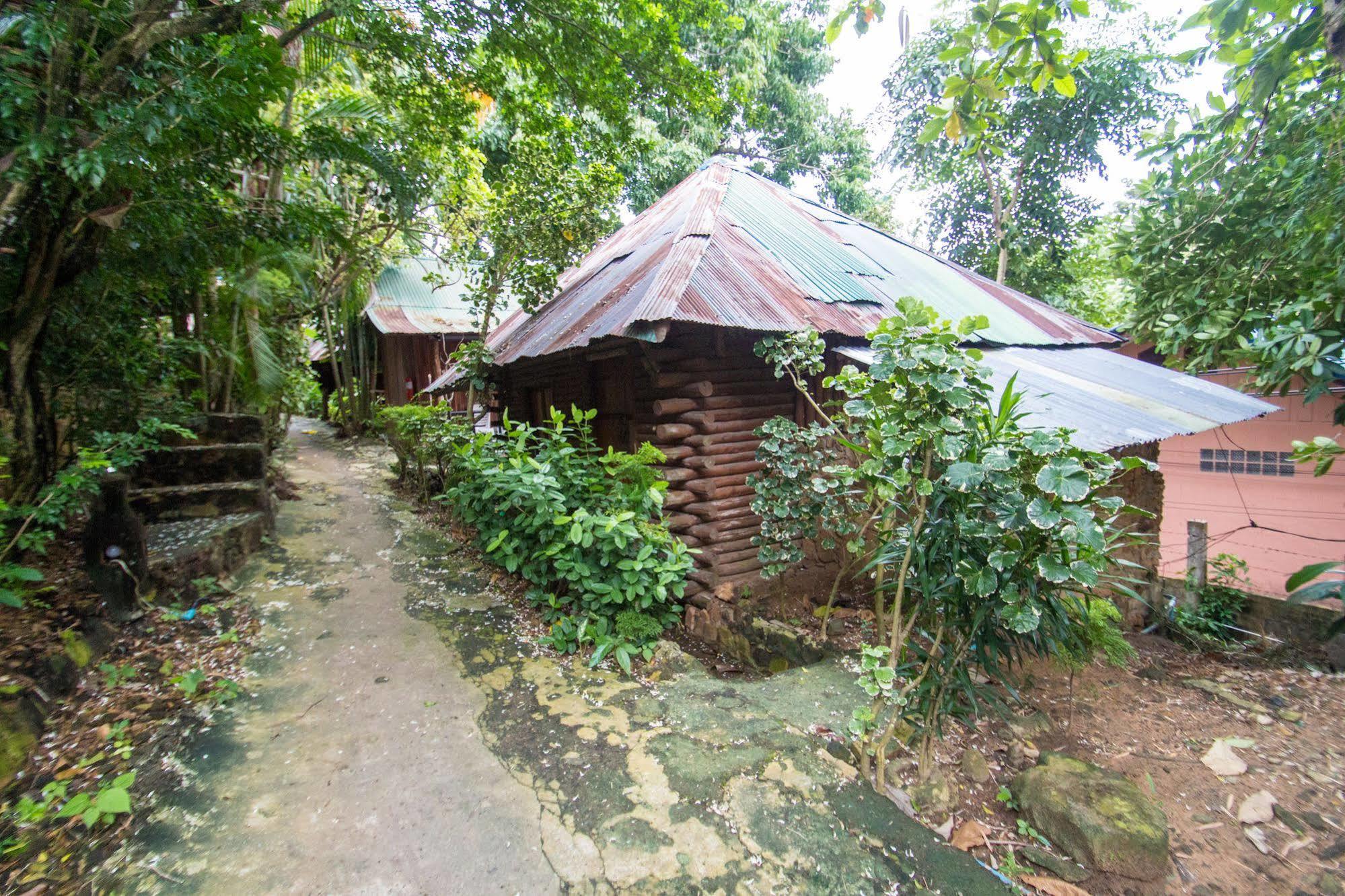 Tropical Garden Bungalow Phi Phi Islands Esterno foto